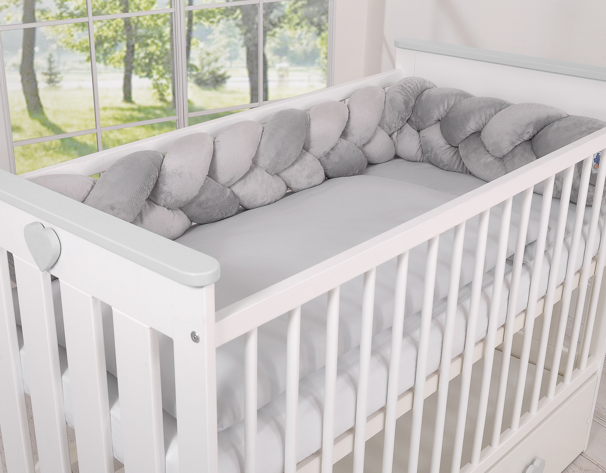 Comment choisir le tour de lit pour son bébé ?